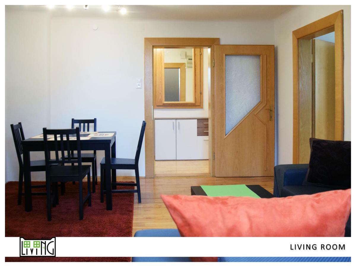Aco Living - A Cheap Overnight 克拉根福 外观 照片